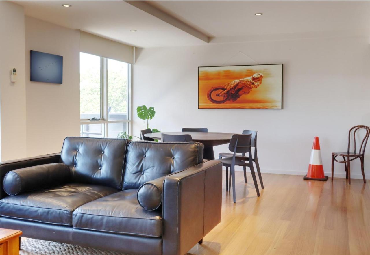 Fiveways Balcony, King Bed, Chef'S Kitchen Apartment ฟรีแมนเทิล ภายนอก รูปภาพ